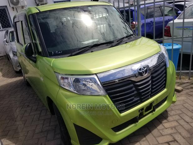 2016 Toyota Roomie 1.0 FWD Green: Comfortable and Practical Drive