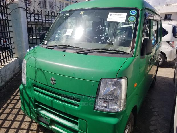 2015 Suzuki Every Wagon in Green: Affordable and Stylish