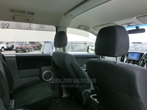 White 2016 Delica Mitsubishi - Excellent Second-hand