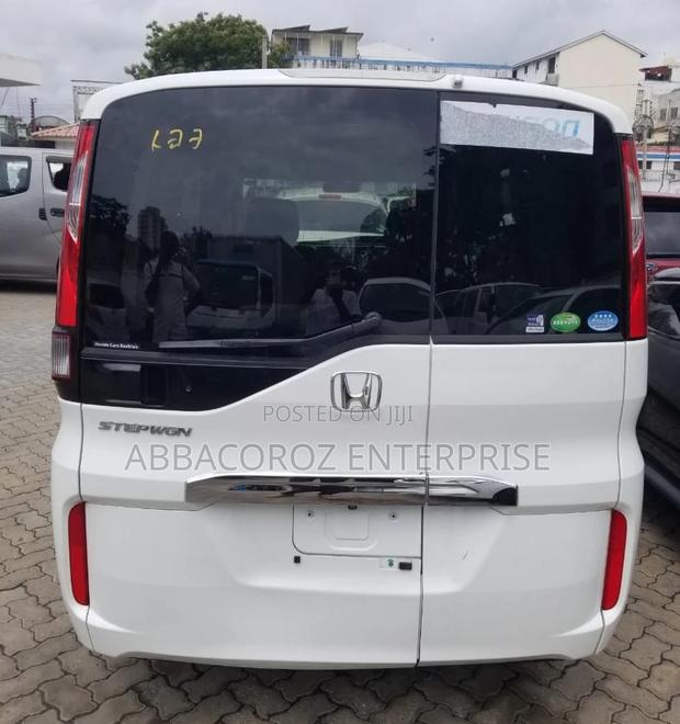 Honda Stepwgn 2016 White