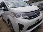 Honda Stepwgn 2016 White for sale