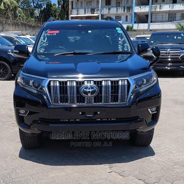 2018 Toyota Land Cruiser Prado 2.7 - Black Luxury Edition