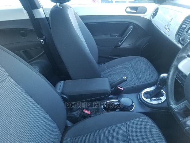 2015 Volkswagen Beetle - White, Stunning Condition