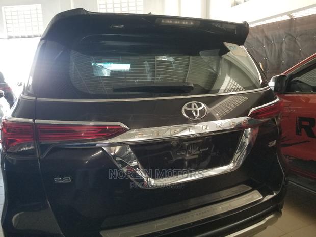 2016 Toyota Fortuner 2.8 D AWD - Black Sporty Edition