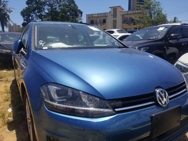 2015 Volkswagen Golf Blue: The Perfect Blend of Style and Performance