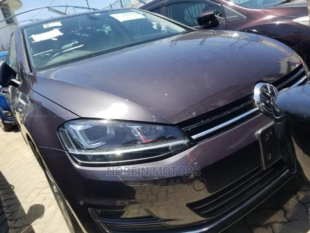Purple Volkswagen Golf 2015 - Drive the Perfect Hatchback