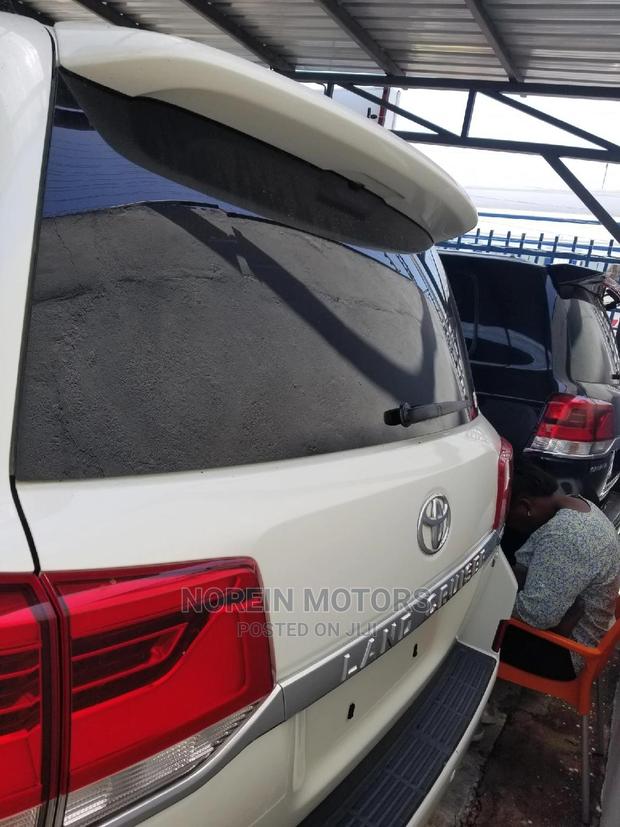 White 2017 Toyota Land Cruiser 4.6 V8 ZX - The Ultimate Off-Road Adventure Companion