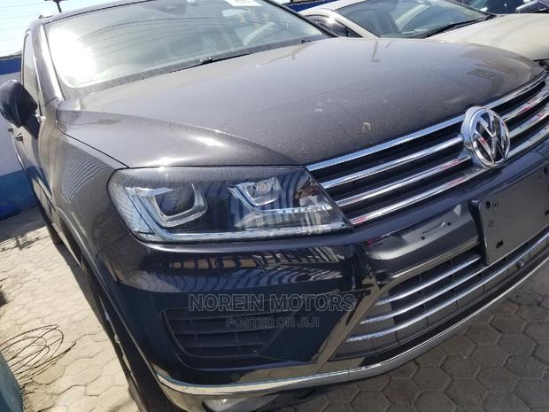2015 Volkswagen Touareg V6 Sport AWD 4MOTION - Black