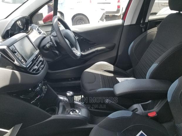 Red 2015 Peugeot 208 - Spacious and Practical Used Car