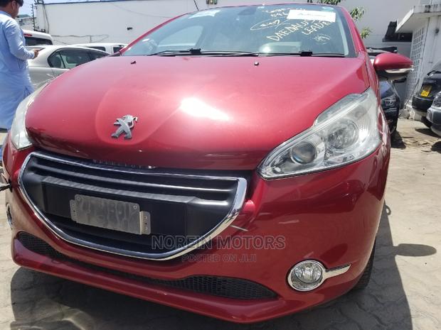 Red 2015 Peugeot 208 - Spacious and Practical Used Car
