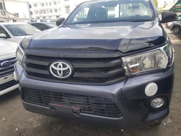 2015 Toyota Hilux SR 4x4 Gray - Used 4x4 Pickup for Sale