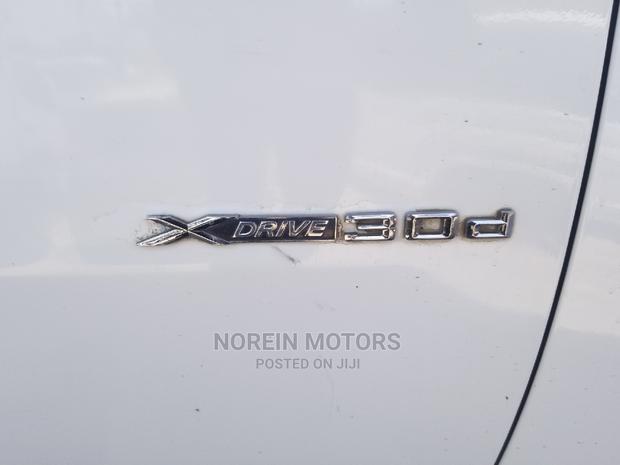 2013 BMW X6 - White Edition: Sophisticated & Powerful