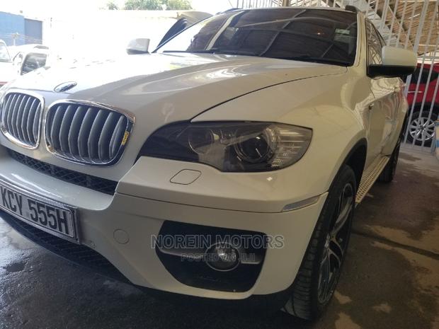 2013 BMW X6 - White Edition: Sophisticated & Powerful
