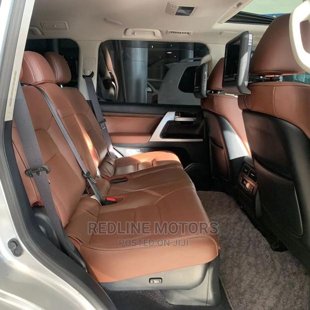 2016 Toyota Land Cruiser 4.6 V8 ZX Silver - Used Car Listing