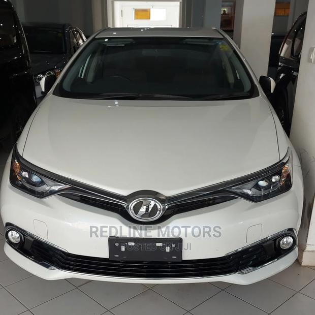 White 2016 Toyota Auris - Affordable Compact Car Deal