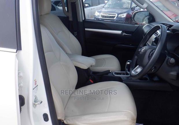 Toyota Hilux 2018 - White - Double Cab