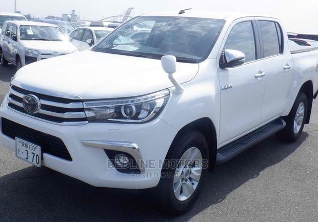 Toyota Hilux 2018 - White - Double Cab