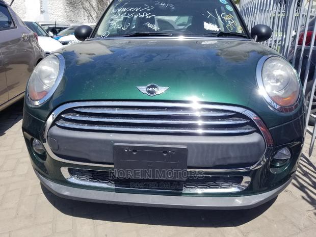 Mini Cooper 2015 in Green: A Sleek, Efficient, and Fun Drive