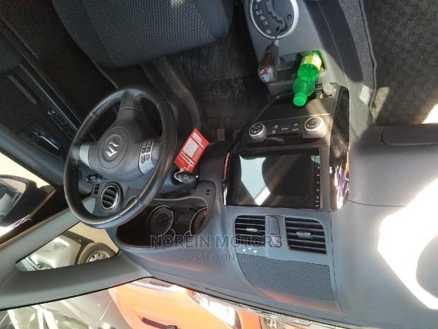 Suzuki SX4 2015: Black Beauty, Affordable Compact SUV