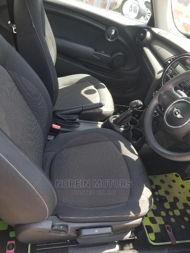 Mini Cooper 2015 in Green: A Sleek, Efficient, and Fun Drive