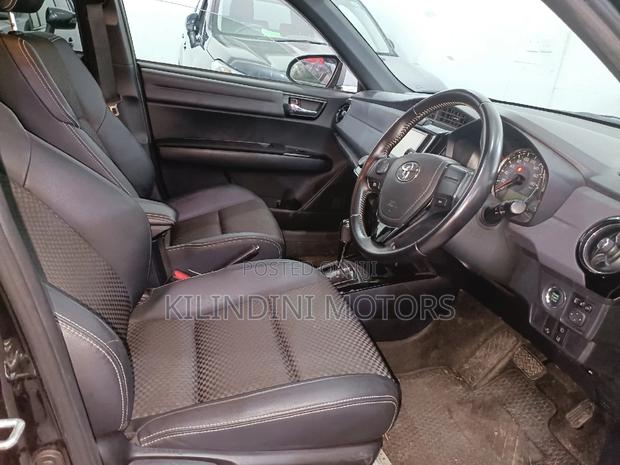 Pre-owned 2017 Black Toyota Corolla Fielder Up for Grabs