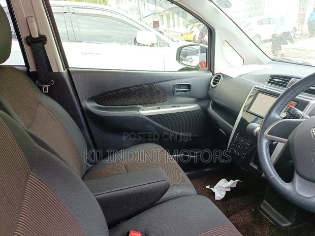 White 2016 Nissan Dayz: Spacious Compact Car for Your Commute