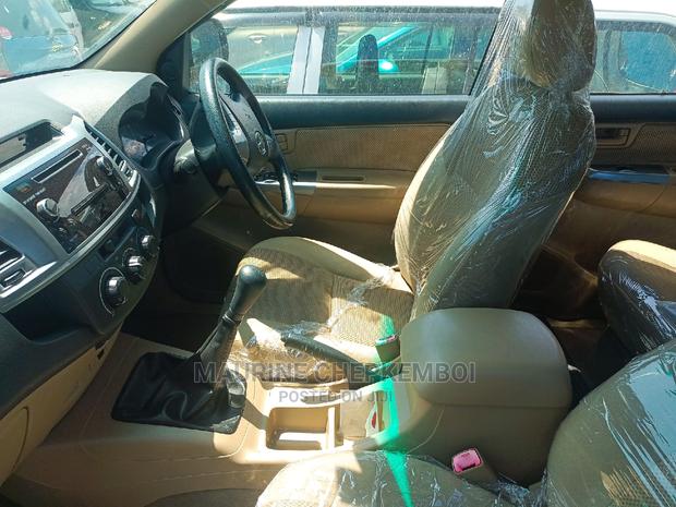 Toyota Hilux 2020 Gray