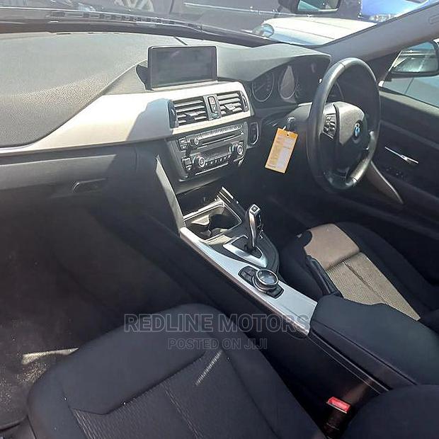 Gray BMW 320i 2016 - Certified Pre-Owned