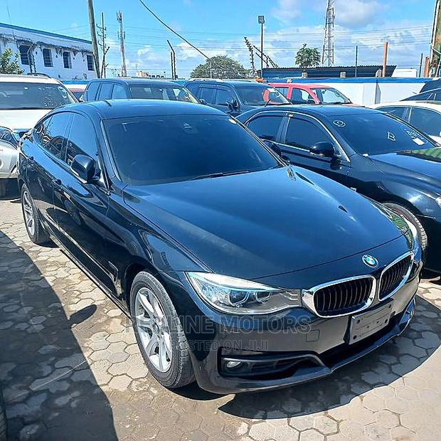 Gray BMW 320i 2016 - Certified Pre-Owned