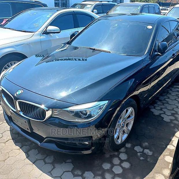 Gray BMW 320i 2016 - Certified Pre-Owned