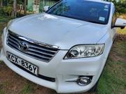 2013 Pearl Toyota Vanguard: A Perfect Blend of Power and Comfort for sale