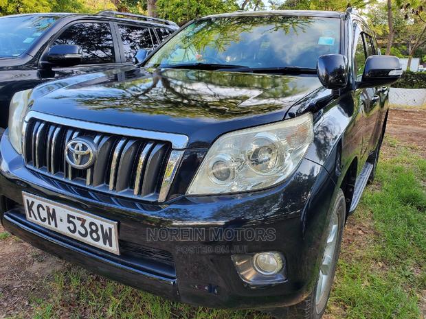 2010 Toyota Land Cruiser Prado Black: Stunningly Beautiful SUV for Sale!