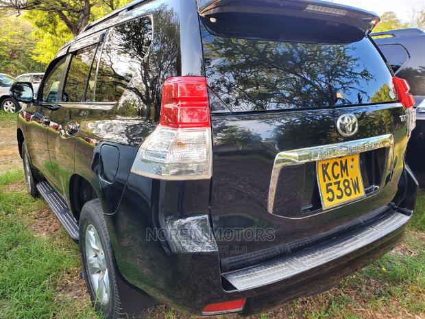 2010 Toyota Land Cruiser Prado Black: Stunningly Beautiful SUV for Sale!