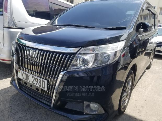 2015 Toyota Esquire 2.0 AWD - 7 Seater Black