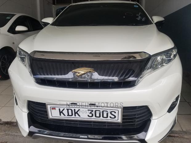 2015 Toyota Harrier 4WD: Luxury and Performance in One Package