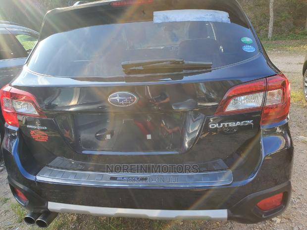 Black 2015 Subaru Outback: Modern AWD Adventure Vehicle