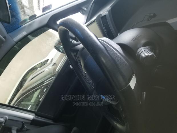 2015 Honda Stepwagon Black: Luxury & Versatility