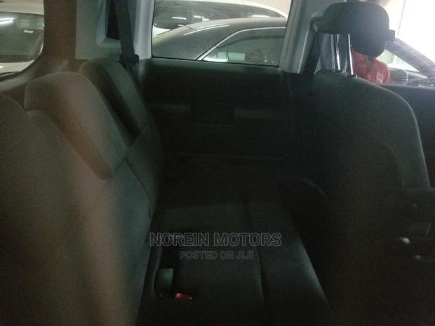2015 Honda Stepwagon Black: Luxury & Versatility