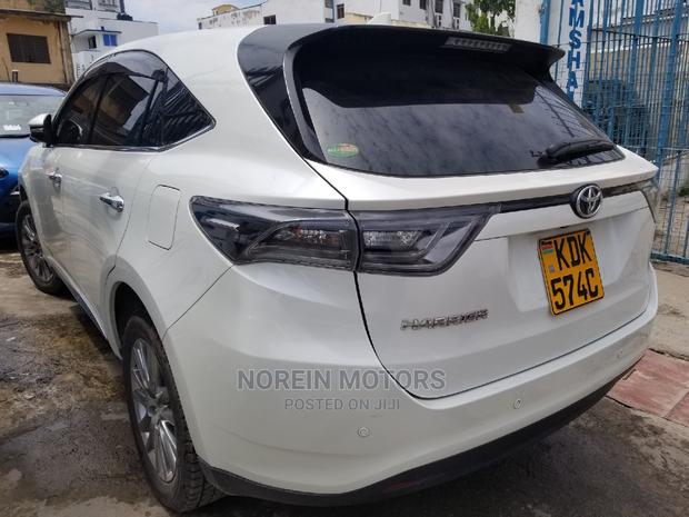 2016 Toyota Harrier 2.0 AWD White - Used Luxury SUV for Sale