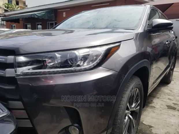 2019 Toyota Kluger SUV Gray - Pre-owned with Great Features