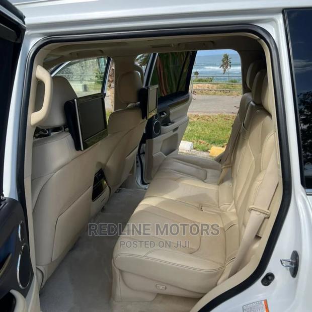 LX 2016 Pearl - Pre-owned Luxury SUV from Lexus
