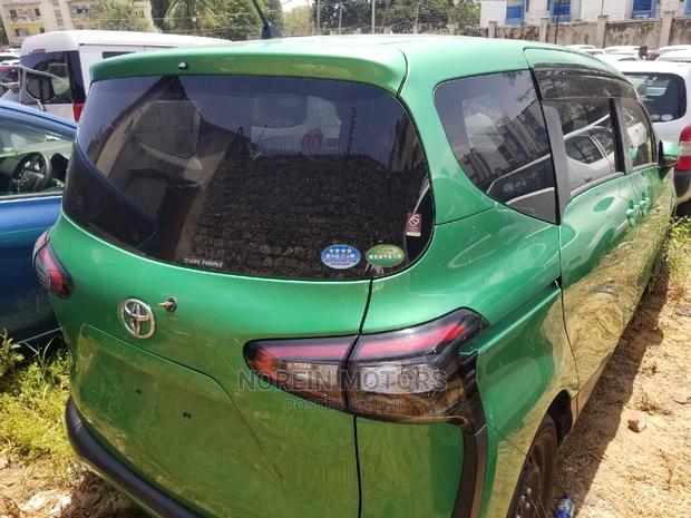 Green 2015 Toyota Sienta AWD - 6-Seater, High-Quality Used