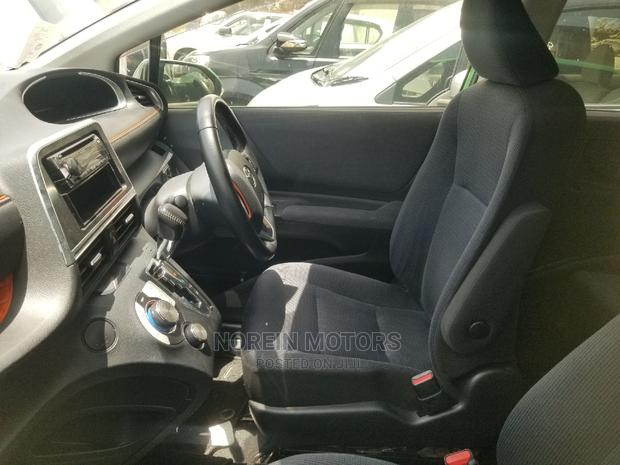 Green 2015 Toyota Sienta AWD - 6-Seater, High-Quality Used