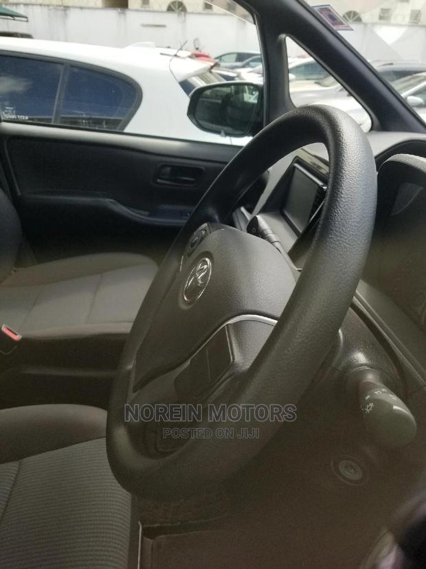 2015 Toyota Noah 2.0 AWD 8-Seater - Silver Comfortable