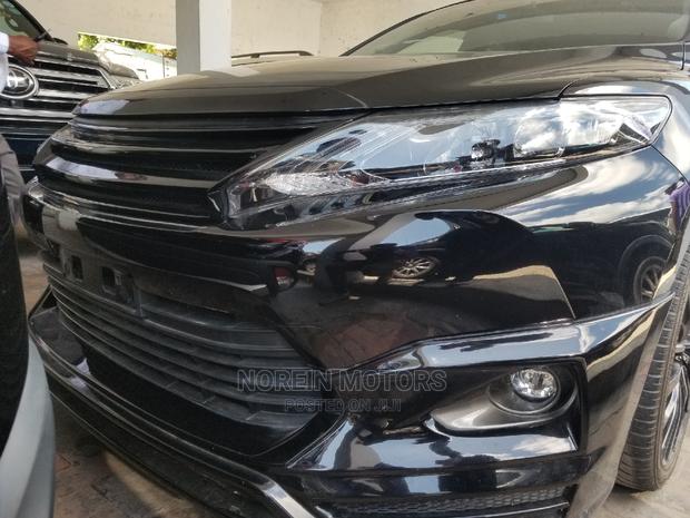 Black Toyota Harrier 2.0 4WD 2015: Powerful and Stylish SUV
