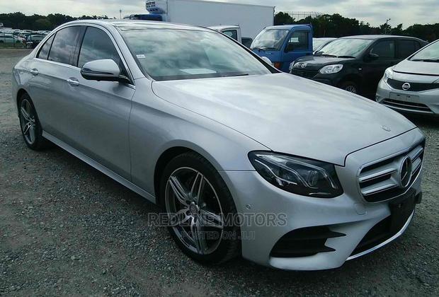 Mercedes-Benz E200 2016 Silver - Impressive Luxury Car for Sale