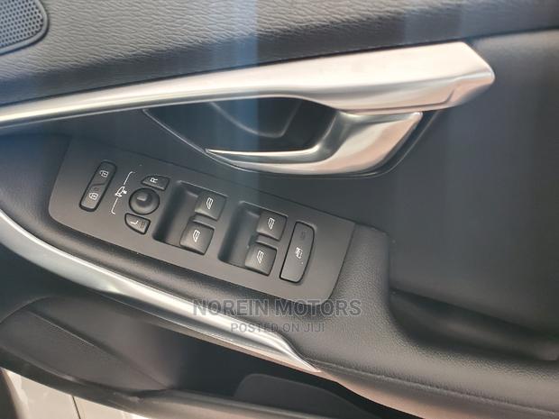 Volvo V40 2015 Off-White Hatchback Available