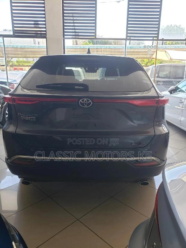 2020 Toyota Harrier 2.0 Gray - Advanced Package