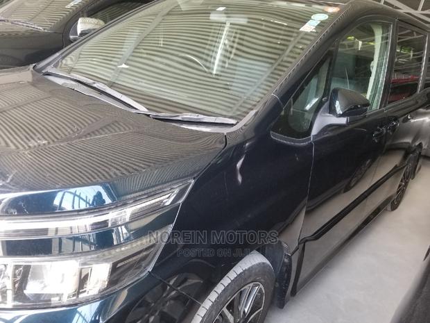 2015 Toyota Voxy Blue: Stylish Minivan for Sale