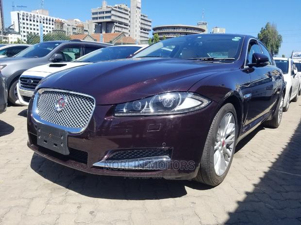 Purple Jaguar XF 35t R-Sport AWD 2016 - Premium All-Wheel Drive
